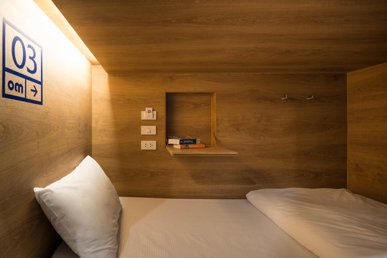 Natee Hostel Bangkok Buitenkant foto