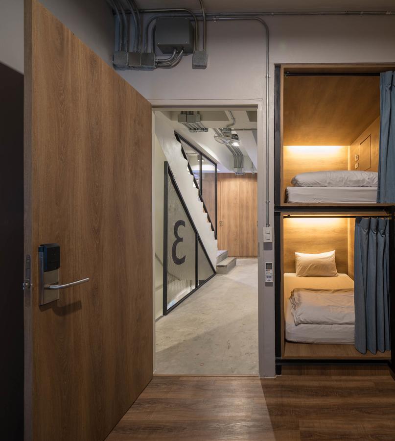 Natee Hostel Bangkok Buitenkant foto